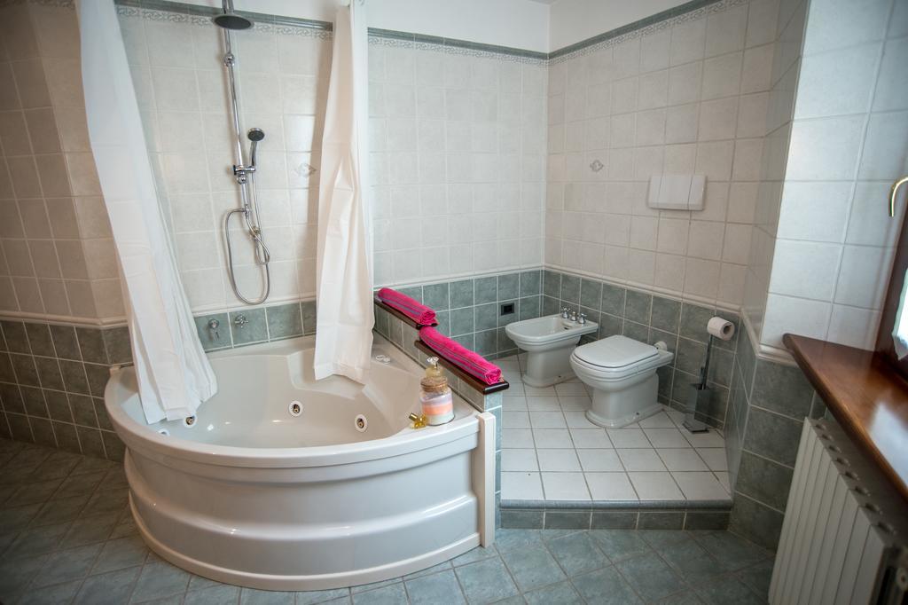 B&B Del Gran Ducato Di Alzano Sopra Alzano Lombardo Kamer foto